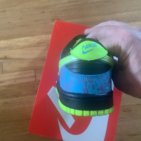 Brand new Nike Dunk 7.5 Women’s 6 boys - Picture 3 of 3